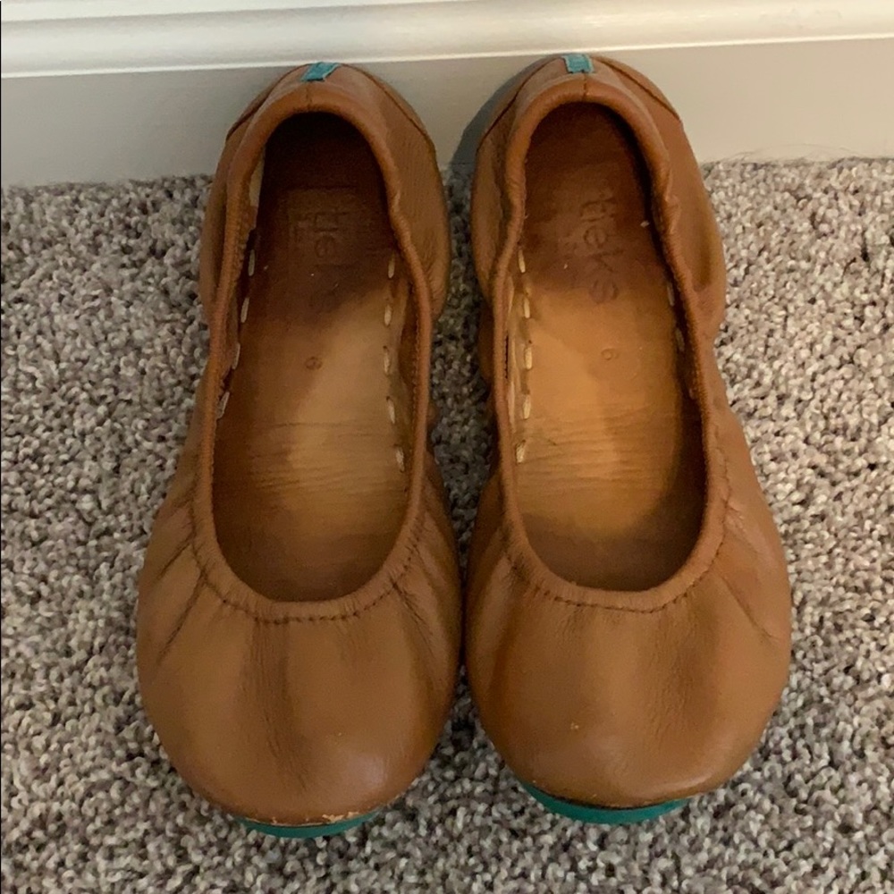Chestnut Tieks Flats Size 6